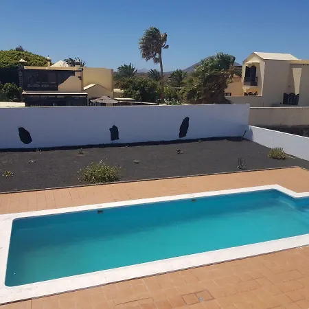 Torres Vila Teguise (Lanzarote)